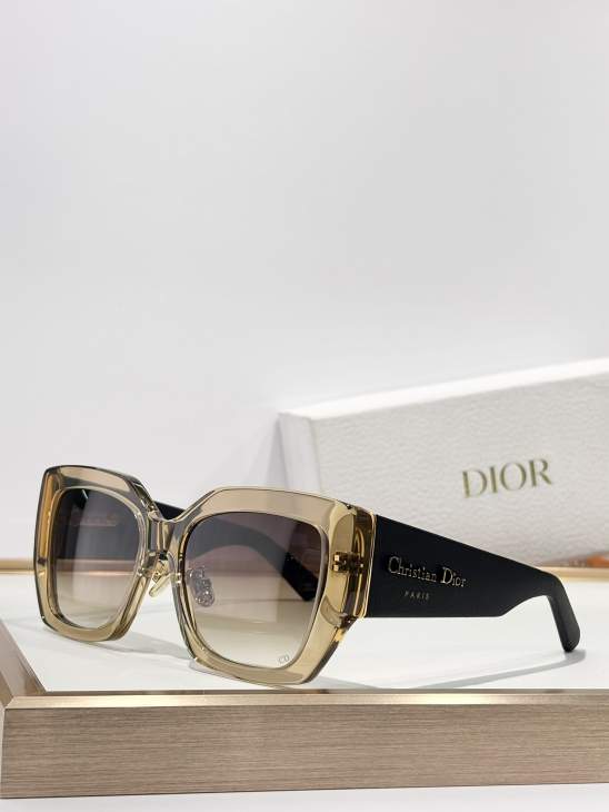 Picture of Dior Sunglasses _SKUfw76989636fw